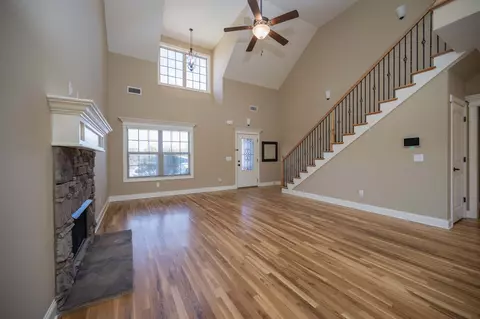 1340 Osborne Ln, Murfreesboro, TN 37130