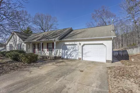 372 Castleview Dr, Ringgold, GA 30736