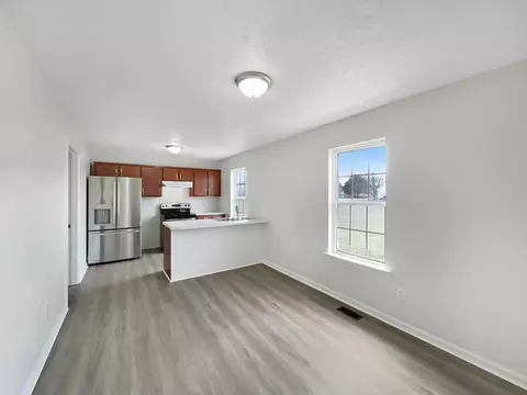 111 Gateway Dr, Murfreesboro, TN 37127 photo 3
