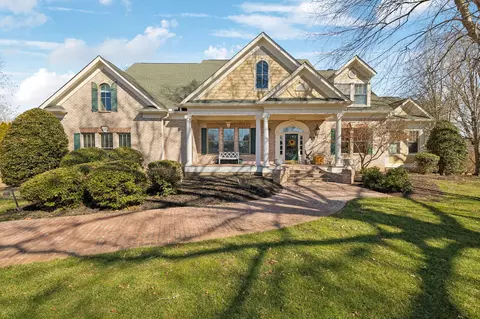 145 Grassland Dr, Gallatin, TN 37066