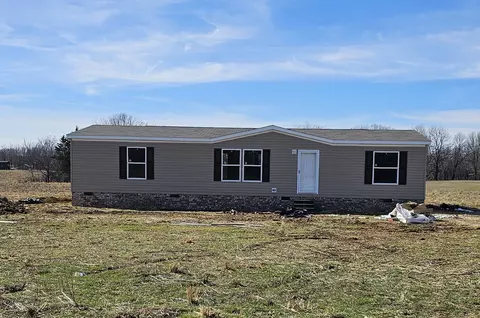 143 Bandy Rd, Lafayette, TN 37083