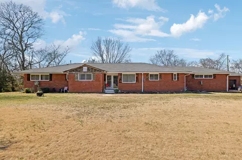 2408 Gardner Ln, Nashville, TN 37207