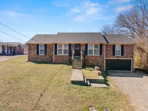 669 Mcpherson Dr, Nashville, TN 37221