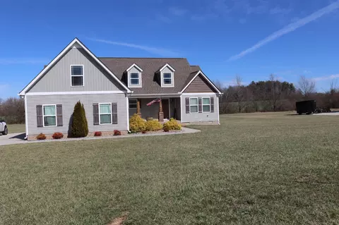 474 Richland Farms Dr, Manchester, TN 37355