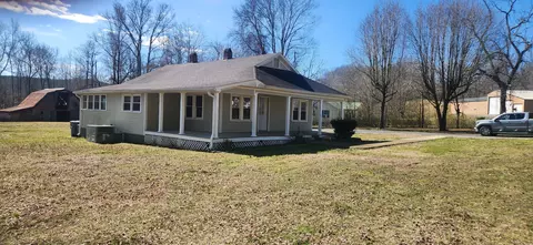 235 Brushy Rd, Centerville, TN 37033