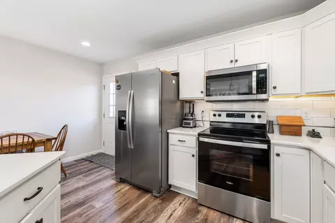 Kitchen - 166 Pine Ave, Morrison, TN 37357 photo 4 of 5
