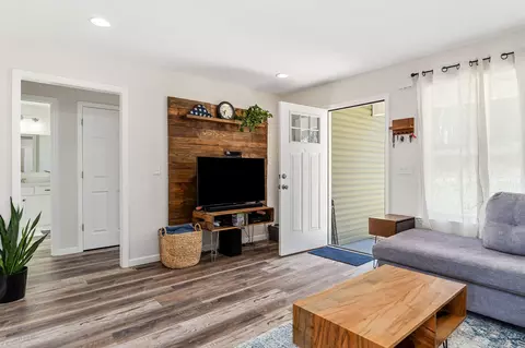 Entry Way - 166 Pine Ave, Morrison, TN 37357 photo 1 of 1