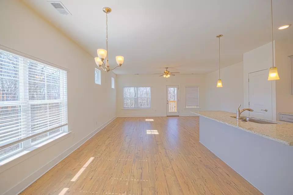 Living - 1049 Sweetleaf Dr, Franklin, TN 37064 photo 4 of 7
