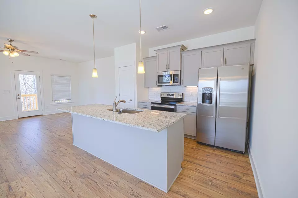 Kitchen - 1049 Sweetleaf Dr, Franklin, TN 37064 photo 7 of 9