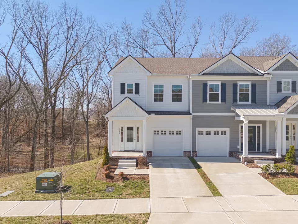 Exterior - 1049 Sweetleaf Dr, Franklin, TN 37064 photo 2 of 5