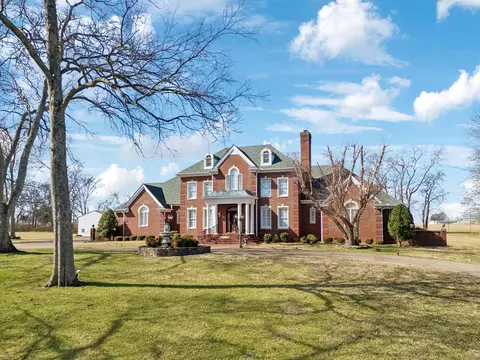 100 Albright Ln, Gallatin, TN 37066