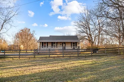 141 School Rd, Vanleer, TN 37181