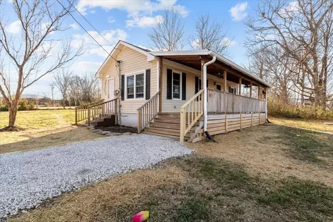 Exterior - 141 School Rd, Vanleer, TN 37181 photo 2 of 10