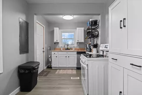 Kitchen - 141 School Rd, Vanleer, TN 37181 photo 1 of 5
