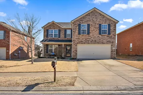 1011 Harmony Ln, Hendersonville, TN 37075