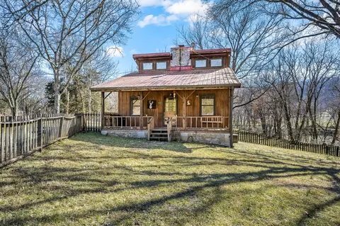 6927 Hurricane Creek Rd, Auburntown, TN 37016