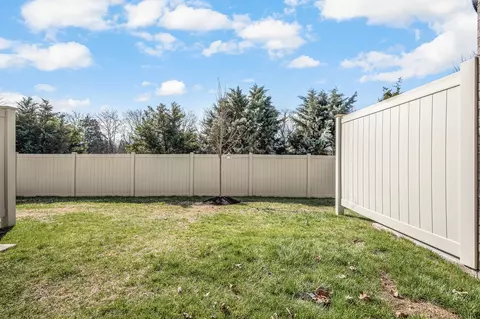 Exterior - 555 Gresham Ln #7A, Murfreesboro, TN 37129 photo 5 of 5