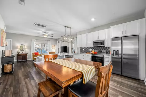 Dining - 555 Gresham Ln #7A, Murfreesboro, TN 37129 photo 1 of 2