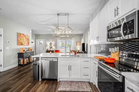 Kitchen - 555 Gresham Ln #7A, Murfreesboro, TN 37129 photo 1 of 3
