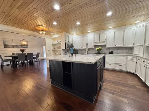 4165 Veterans Pkwy, Murfreesboro, TN 37128