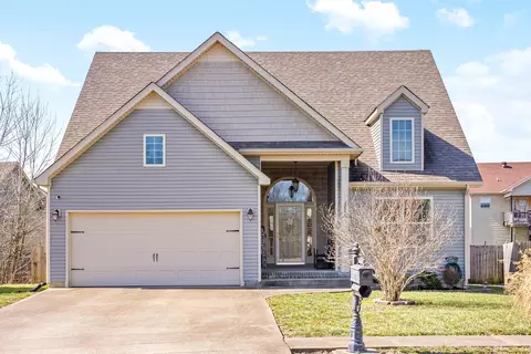 3744 Crisscross Ct, Clarksville, TN 37040
