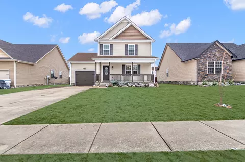 549 Falkland Cir, Clarksville, TN 37042