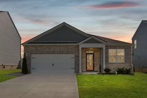 5200 Owens Ln, White House, TN 37188