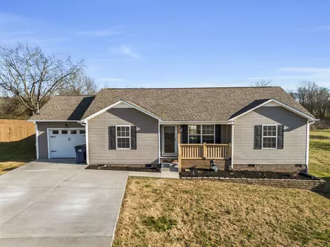 2121 Hollandale Cir, Columbia, TN 38401