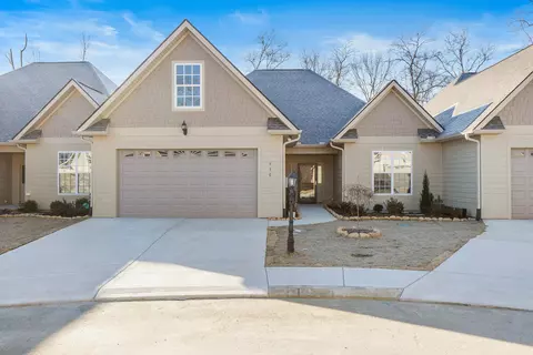 930 Jackson Mill Dr, Hixson, TN 37343