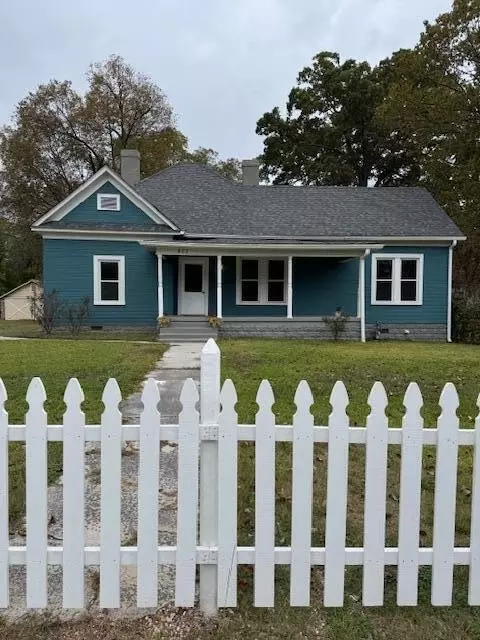 803 Cove Rd, Chickamauga, GA 30707