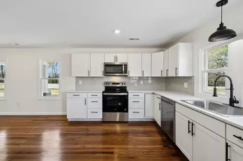 3592 Williamsport Pike, Williamsport, TN 38487
