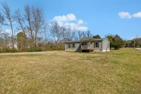 1150 Middle Fork Rd, Hartsville, TN 37074