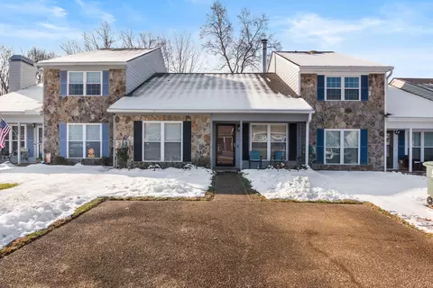 1296 Leaside Ln, Hixson, TN 37343