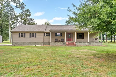 765 Heron Rd, Murray, KY 42071