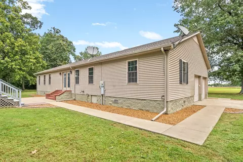 Exterior - 765 Heron Rd, Murray, KY 42071 photo 4 of 13