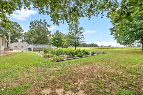 Exterior - 765 Heron Rd, Murray, KY 42071 photo 8 of 13