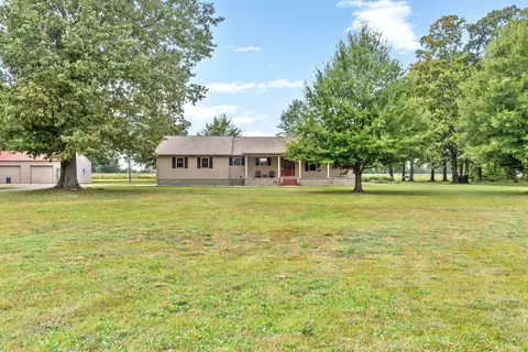 Exterior - 765 Heron Rd, Murray, KY 42071 photo 5 of 13