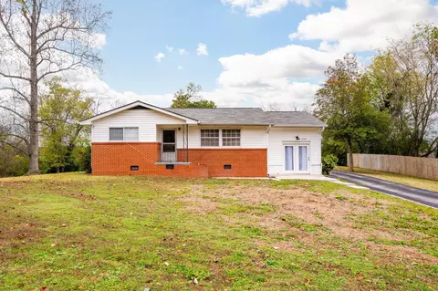 5709 Whittenberg St, Ooltewah, TN 37363