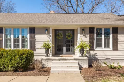 1309 Gen Macarthur Dr, Brentwood, TN 37027