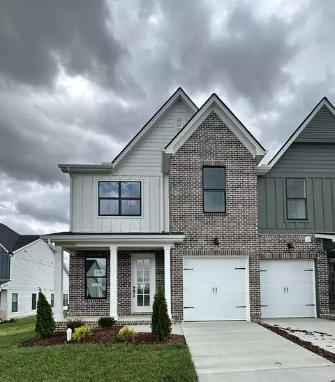 3544 Burgate Trl, Thompsons Station, TN 37179