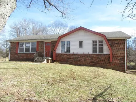 2190 Allendale Dr, Clarksville, TN 37043