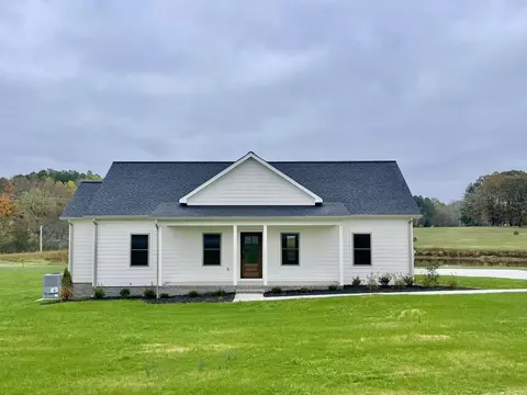 71 Baker Ct, Lawrenceburg, TN 38464