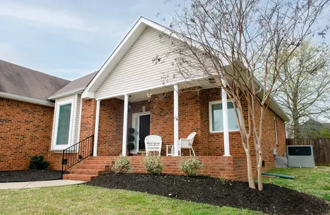 Exterior - 2703 Comer Dr, Murfreesboro, TN 37128 photo 2 of 4