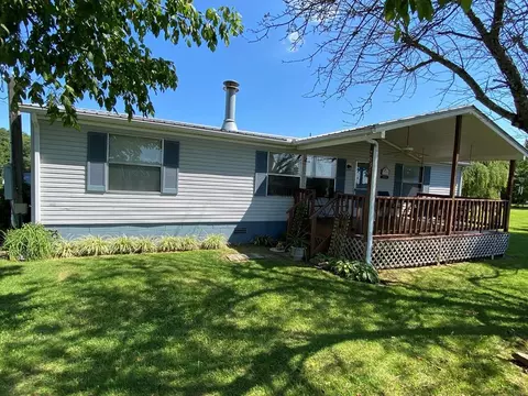 2030 Sandy Rd, Wilder, TN 38589