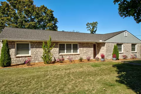 917 Harris Ln, Chattanooga, TN 37412