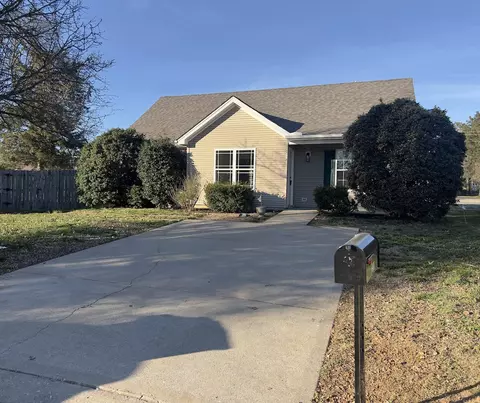 1523 Rochester Dr, Murfreesboro, TN 37130