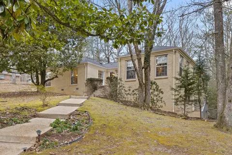 1036 Druid Dr, Signal Mountain, TN 37377