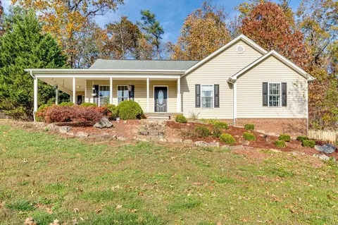482 Farmway Dr SE, Cleveland, TN 37323