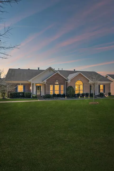 8726 Sawyer Brown Rd, Nashville, TN 37221