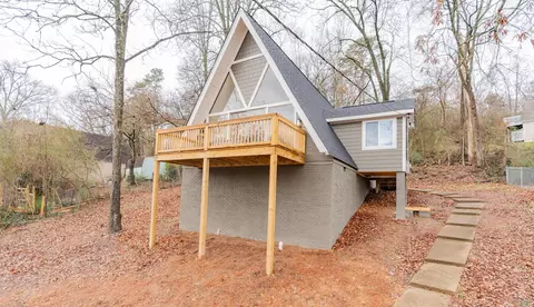 4915 N Eldridge Rd, Hixson, TN 37343